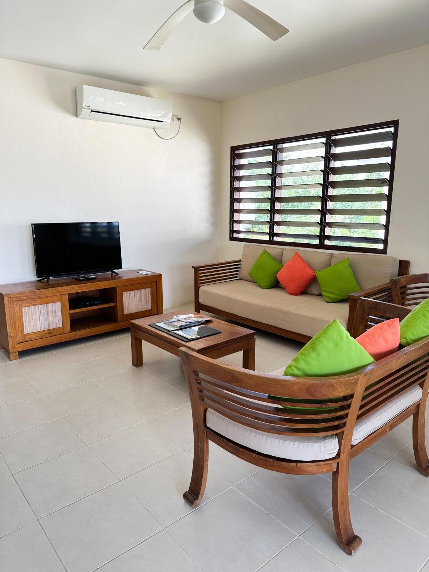 Nasama Resort Port Vila Bagian luar foto
